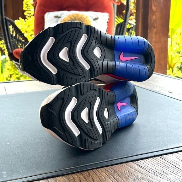 Nike Wmns Air Max 200 'White Metallic Gold' - Picture 8 of 10